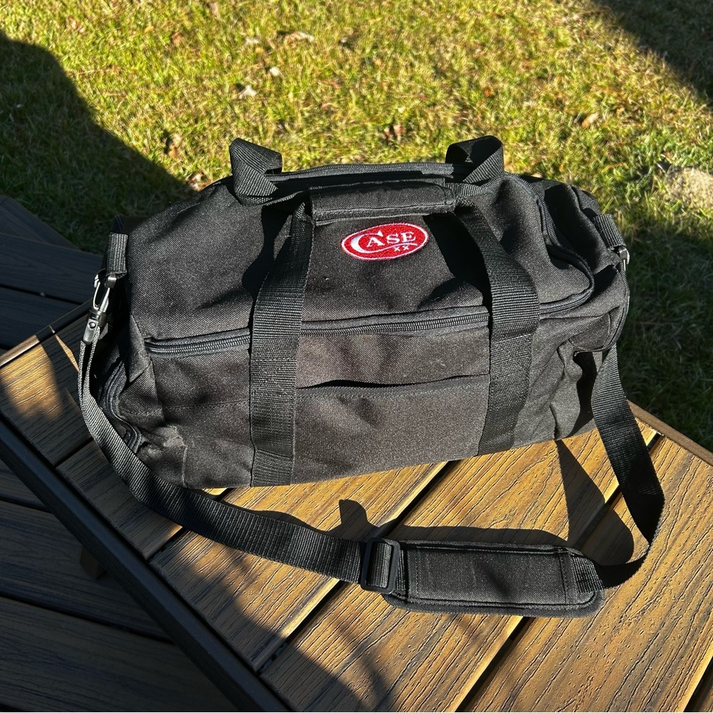 Case XX Rare Branded Duffle Bag With Insulated End Pocket Black Large 20x11x10